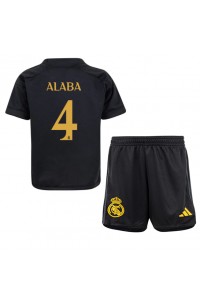 Real Madrid David Alaba #4 Jalkapallovaatteet Lasten Kolmas peliasu 2023-24 Lyhythihainen (+ Lyhyet housut)